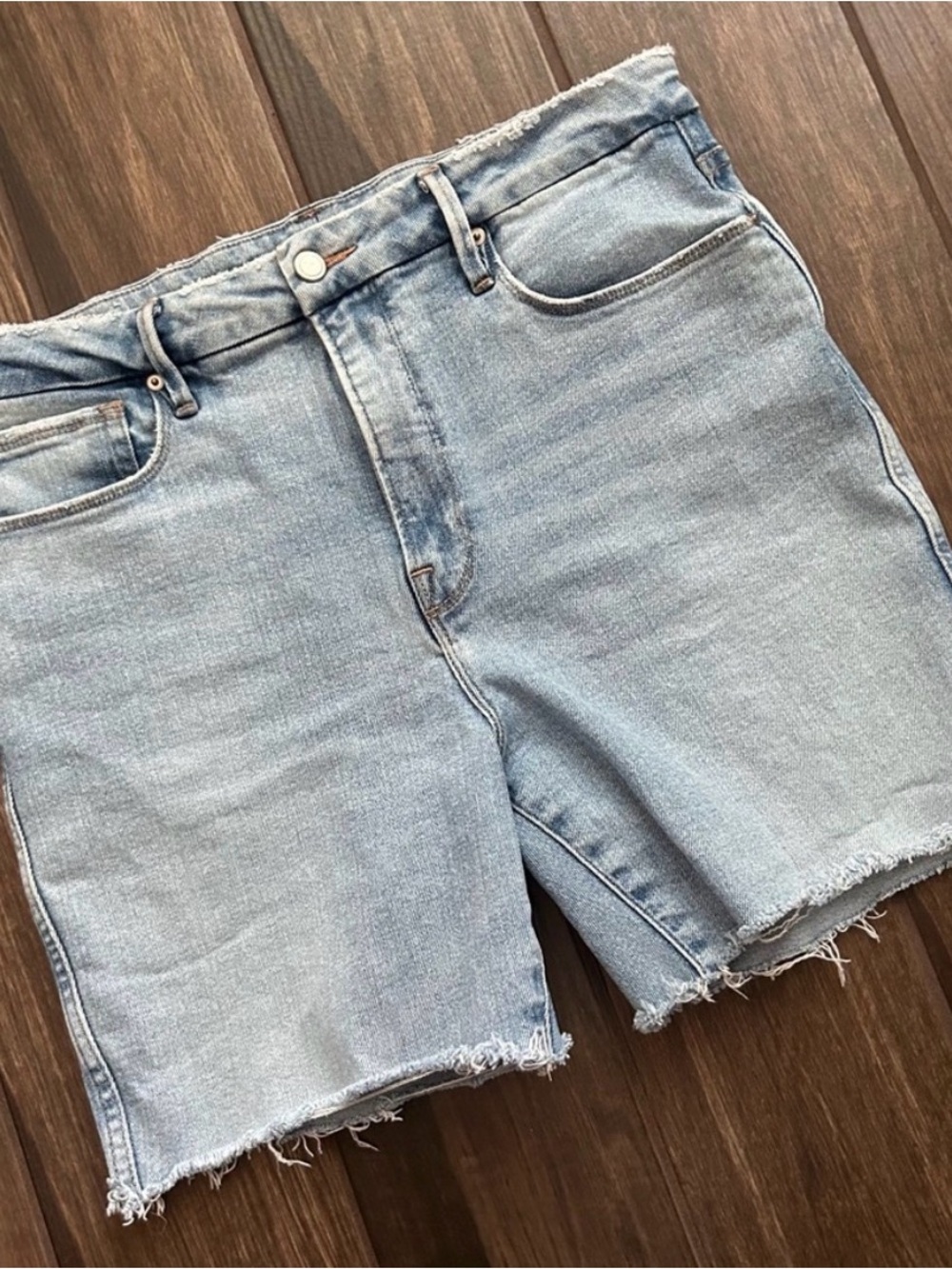 Good American Cut Off Shorts Medium Wash Sz 31